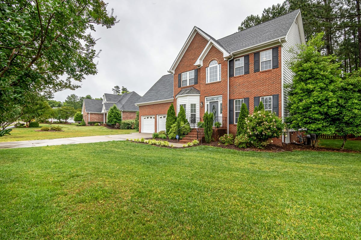 Fresh residential landscaping and lawn care work